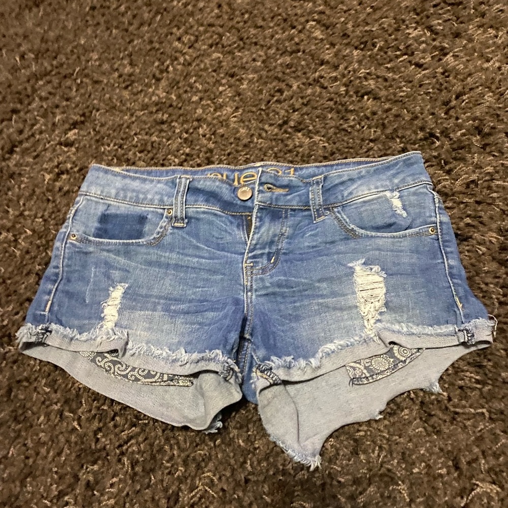 Rue 21 Shorts size 1/2
